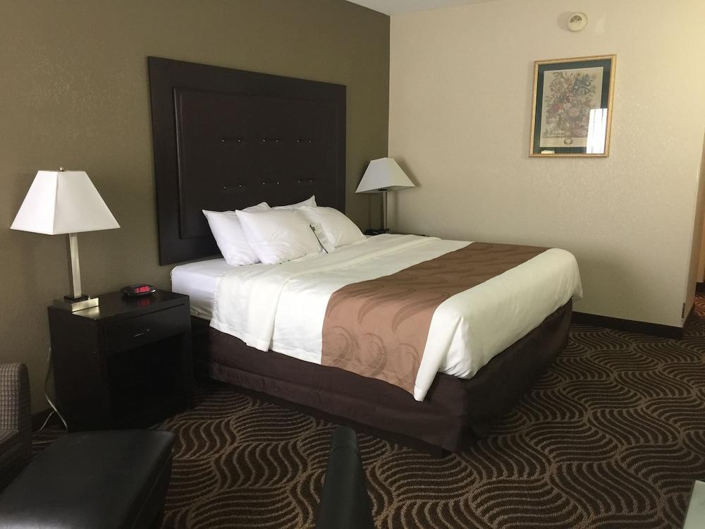 Quality Inn & Suites Florence - Cincinnati South Eksteriør bilde
