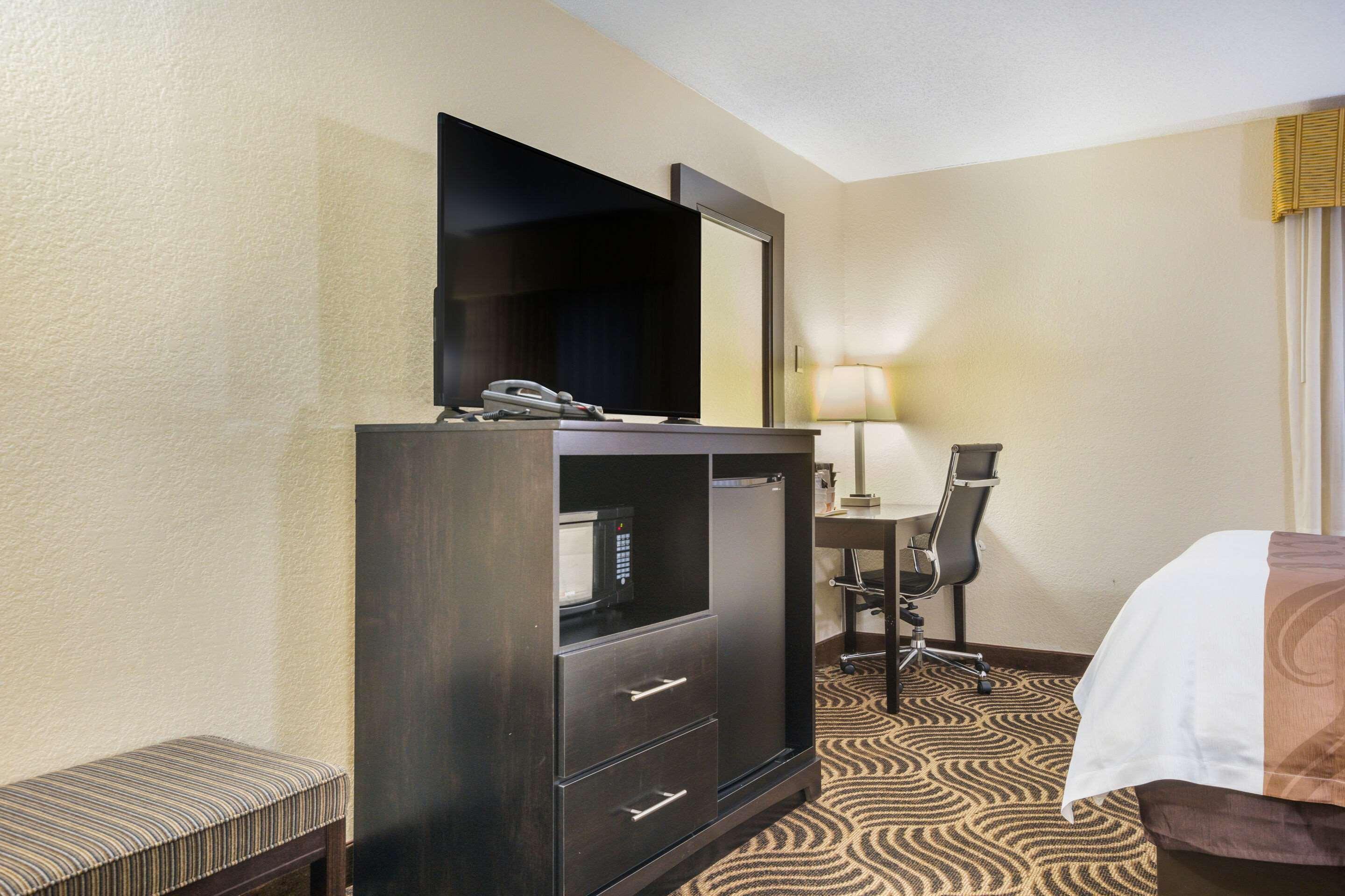 Quality Inn & Suites Florence - Cincinnati South Eksteriør bilde