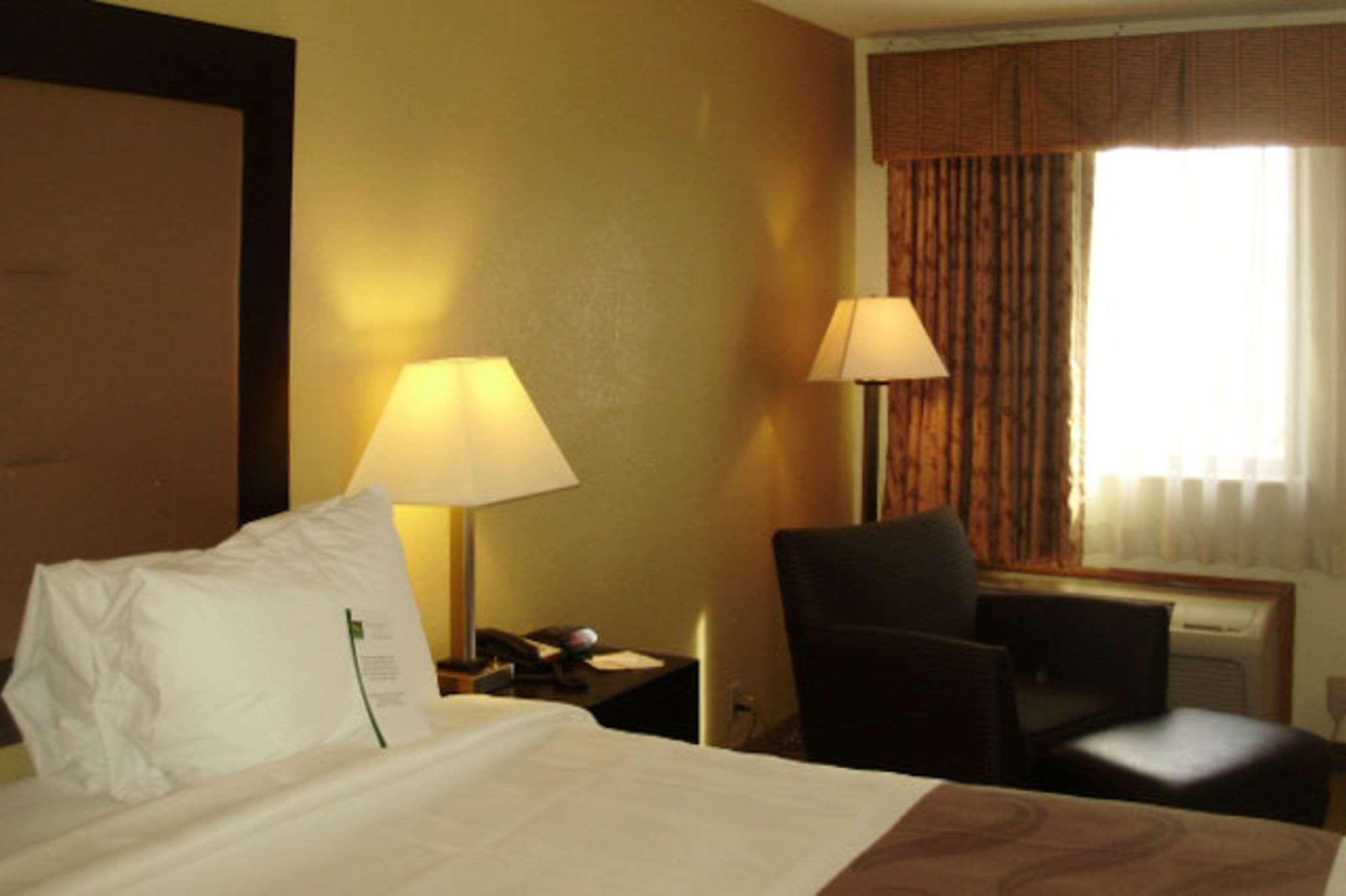 Quality Inn & Suites Florence - Cincinnati South Eksteriør bilde