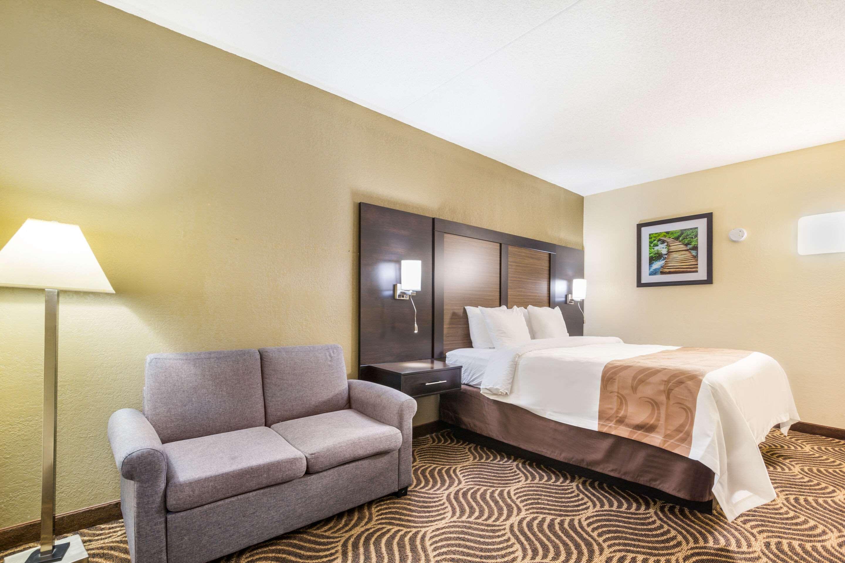 Quality Inn & Suites Florence - Cincinnati South Eksteriør bilde