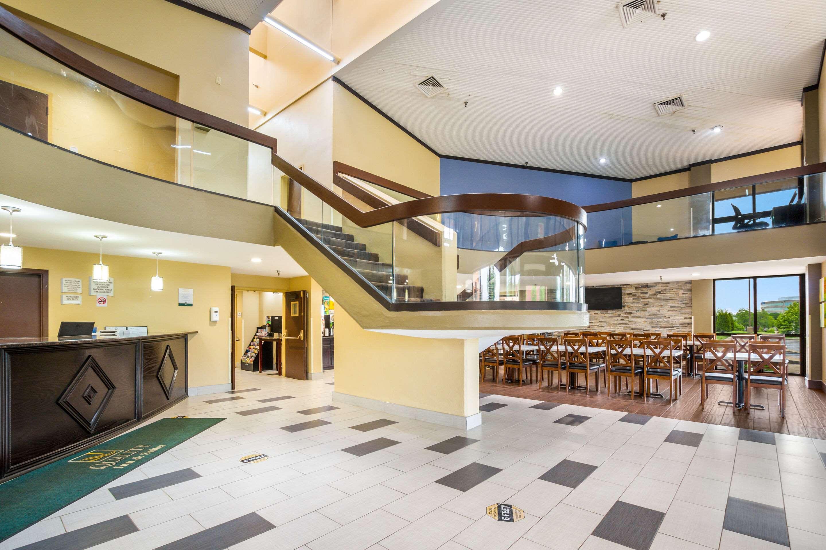 Quality Inn & Suites Florence - Cincinnati South Eksteriør bilde